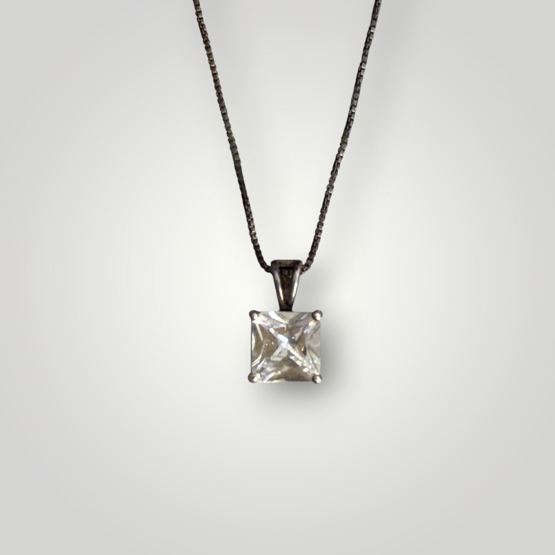 Sterling Silver 925 Princess Cut Cz Pendant Necklace 18 Chain 50$